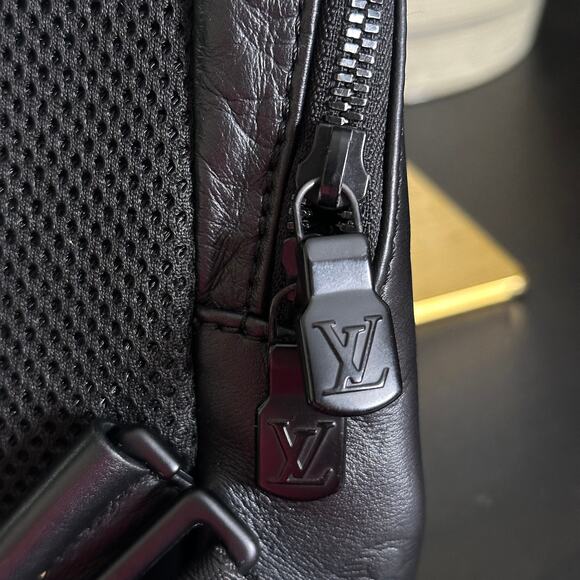 LOUIS VUITTON Racer Slingbag Backpack Monogram Shadow Leather Black - Picture 10 of 15